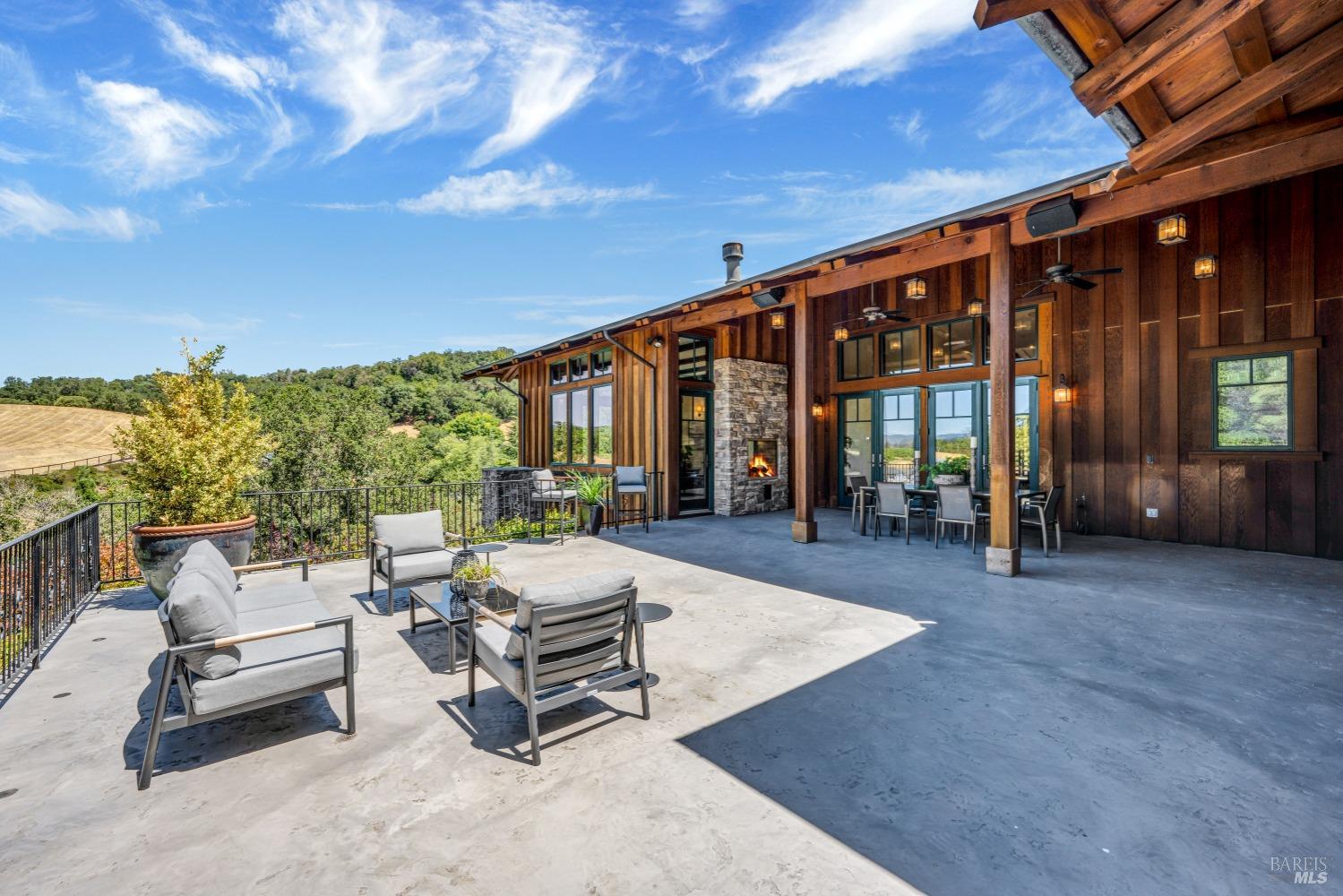Detail Gallery Image 47 of 57 For 231 Poppy Hill Dr, Healdsburg,  CA 95448 - 4 Beds | 3/1 Baths