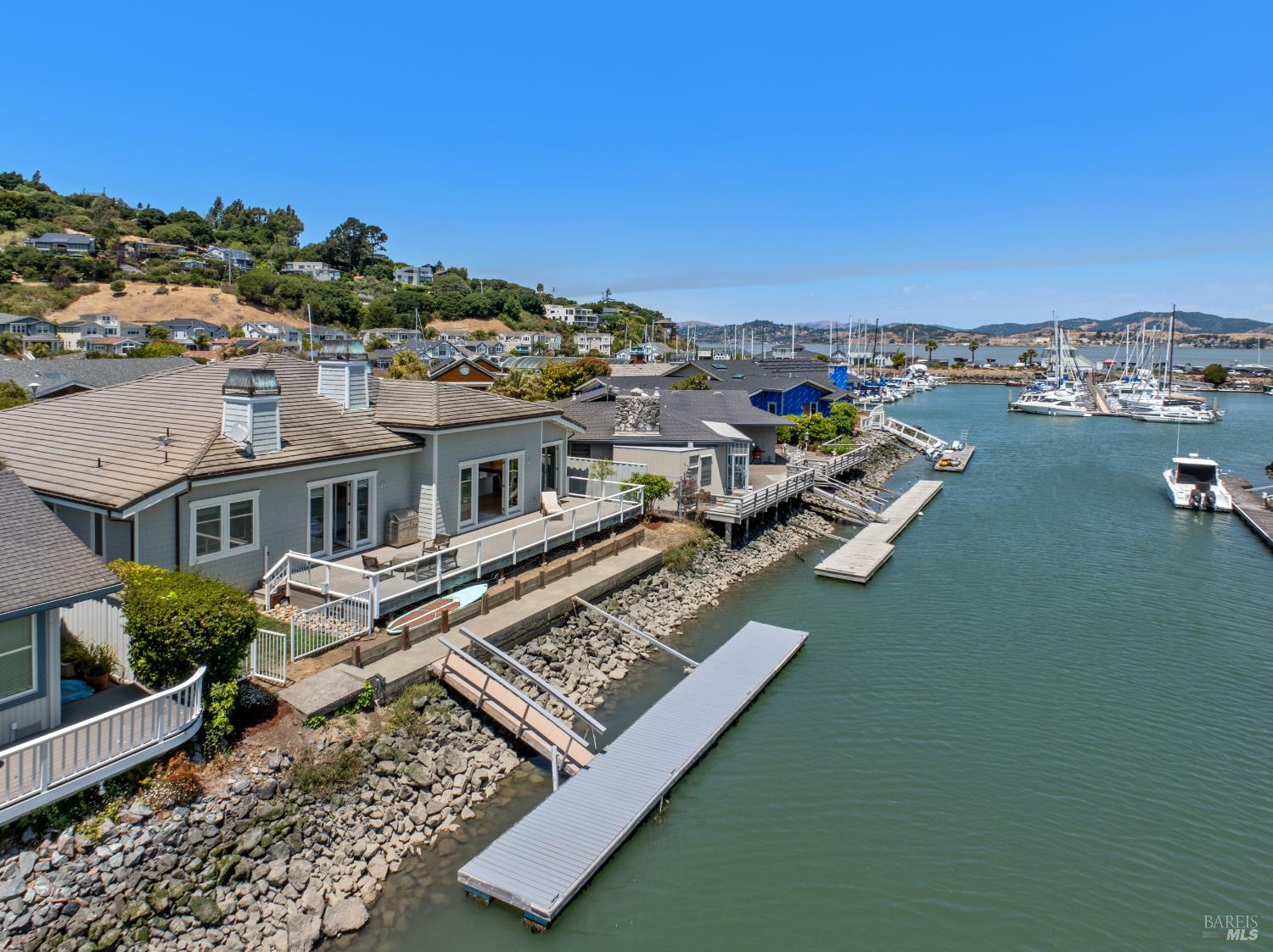 Detail Gallery Image 38 of 44 For 220 Jamaica St, Tiburon,  CA 94920 - 4 Beds | 2/1 Baths