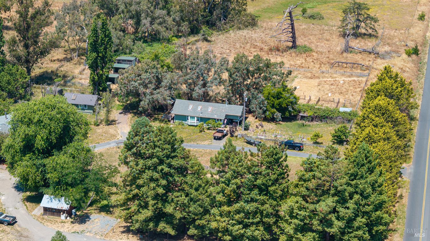 Detail Gallery Image 24 of 41 For 3803 Spring Hill Rd, Petaluma,  CA 94952 - 6 Beds | 5/1 Baths