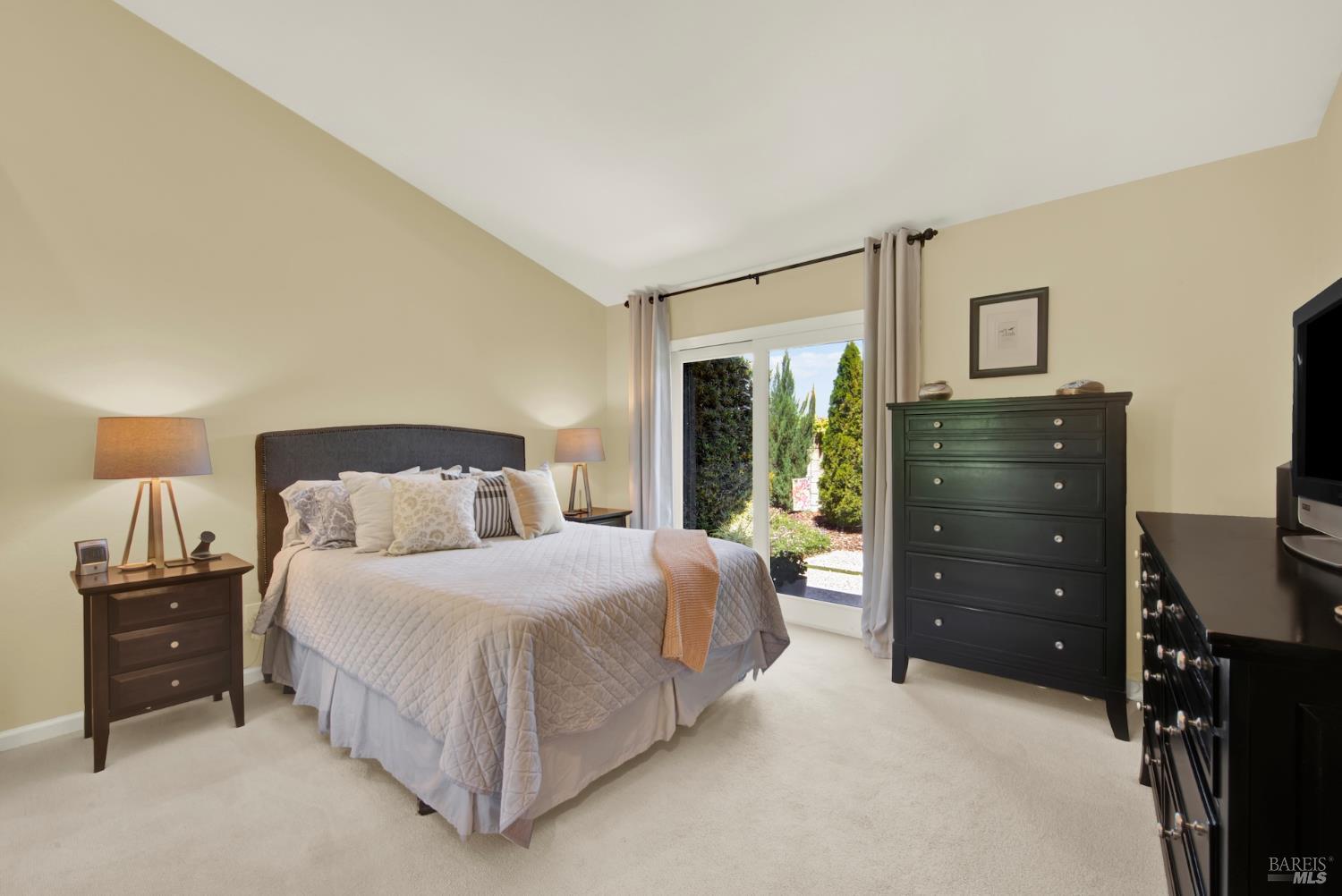 Detail Gallery Image 29 of 63 For 231 Ballindine Dr, Vacaville,  CA 95688 - 4 Beds | 2 Baths