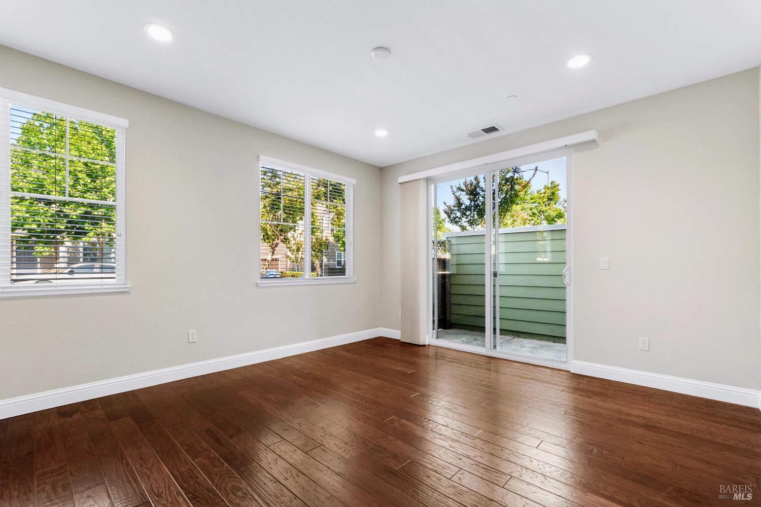 Detail Gallery Image 30 of 47 For 2152 Eva St, Napa,  CA 94559 - 3 Beds | 2/1 Baths