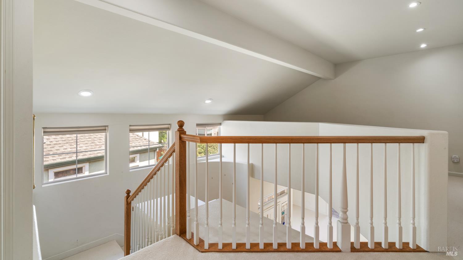Detail Gallery Image 24 of 54 For 15 Wedgewood Ct, Petaluma,  CA 94954 - 4 Beds | 3 Baths
