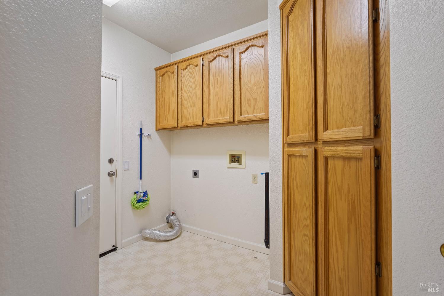 Detail Gallery Image 30 of 71 For 598 Crownpointe Cir, Vacaville,  CA 95687 - 4 Beds | 3 Baths