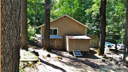 Detail Gallery Image 17 of 20 For 16520 Schwartz Rd, Cobb,  CA 95426 - 2 Beds | 1 Baths