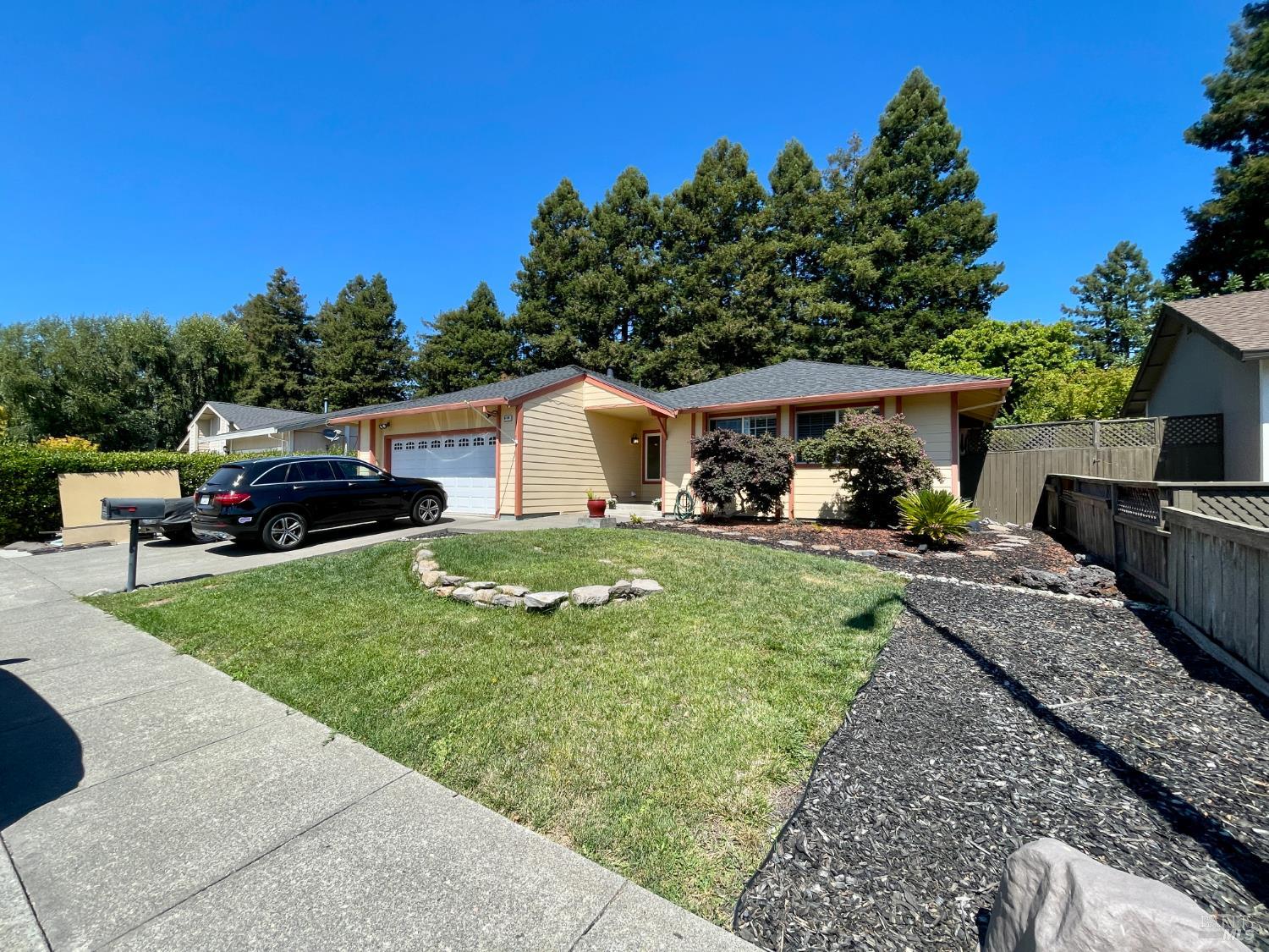 Detail Gallery Image 3 of 46 For 6194 San Gabriel Pl, Rohnert Park,  CA 94928 - 4 Beds | 2 Baths