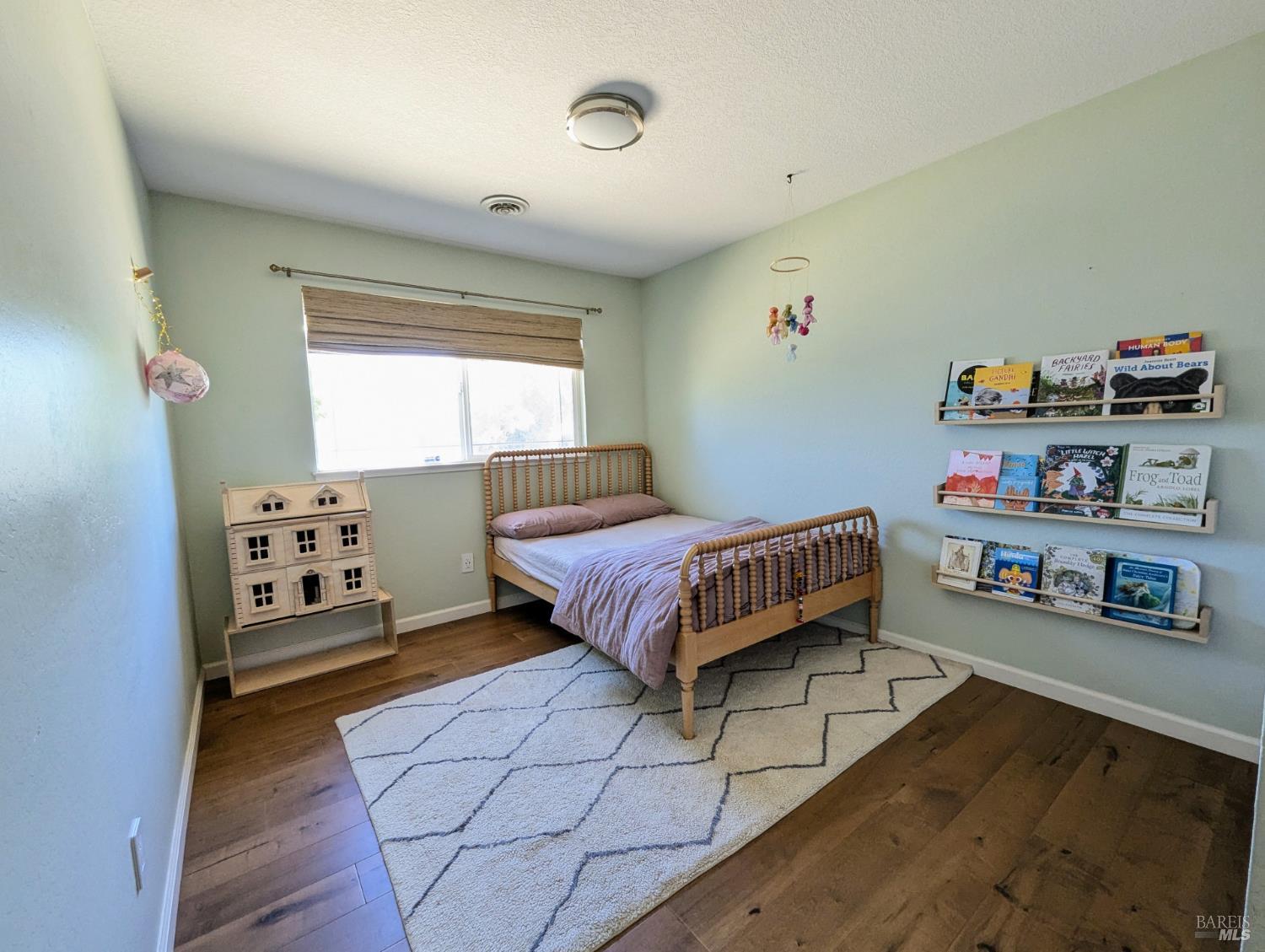 Detail Gallery Image 12 of 27 For 391 Cabernet Pl, Ukiah,  CA 95482 - 3 Beds | 2 Baths