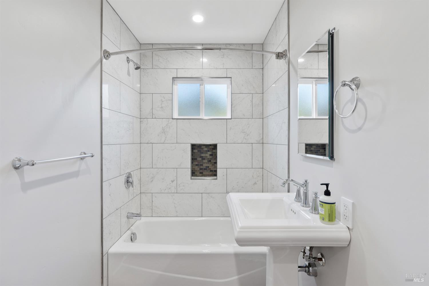 Detail Gallery Image 26 of 34 For 1038 Verano Ave, Sonoma,  CA 95476 - 3 Beds | 2 Baths