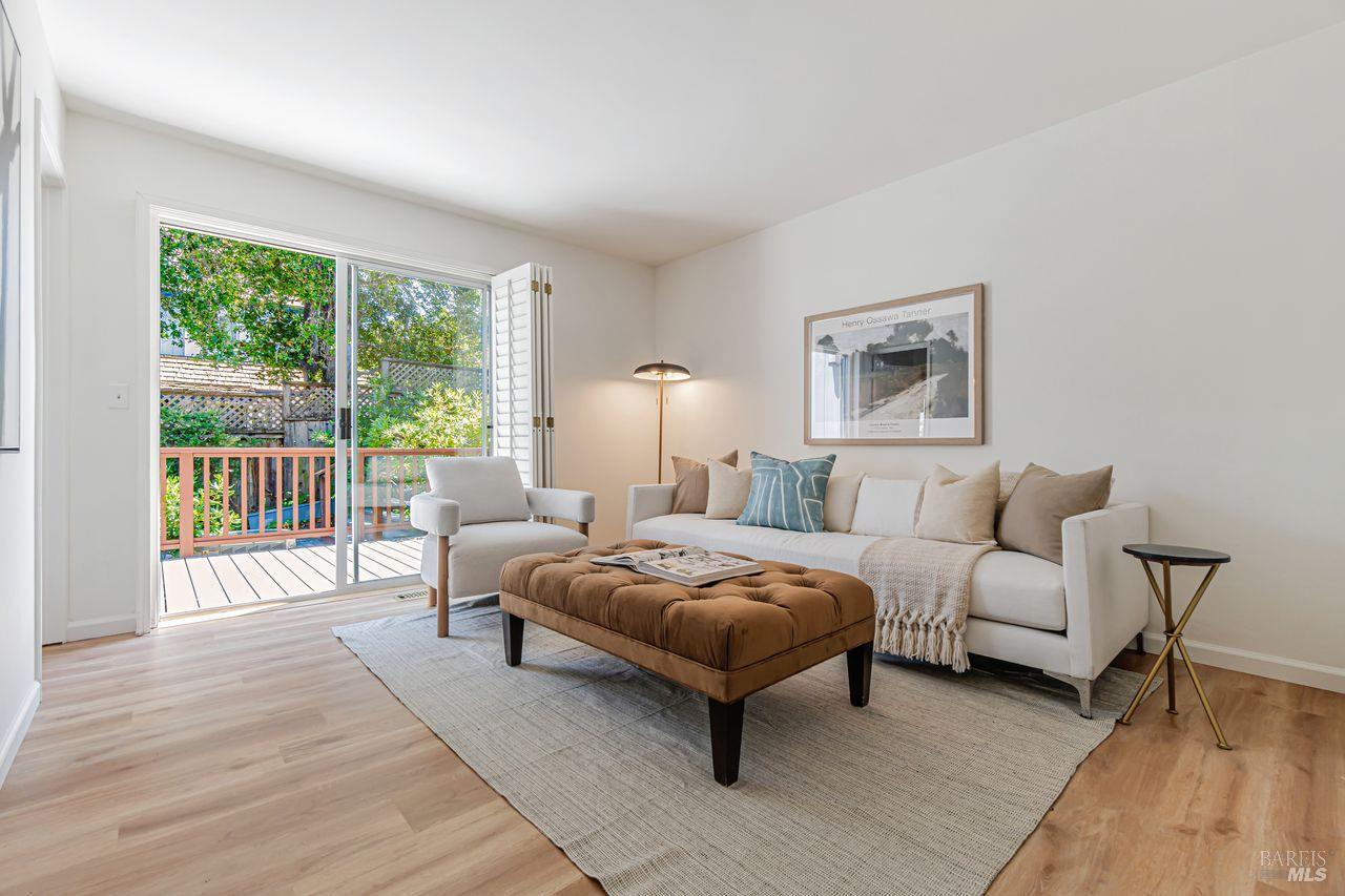 Detail Gallery Image 12 of 60 For 2541 Topaz Dr, Novato,  CA 94945 - 4 Beds | 2/1 Baths