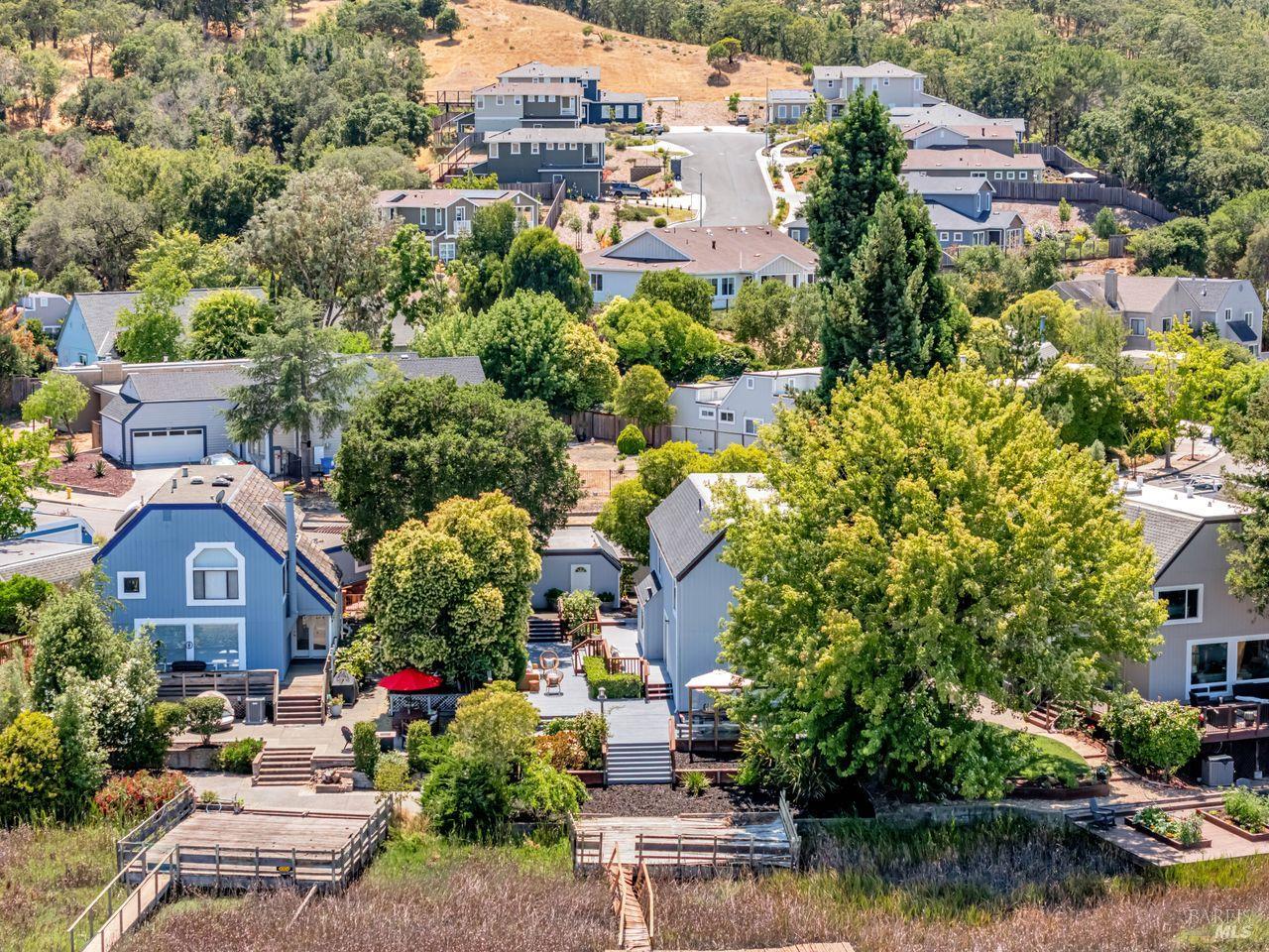 Detail Gallery Image 38 of 60 For 2541 Topaz Dr, Novato,  CA 94945 - 4 Beds | 2/1 Baths