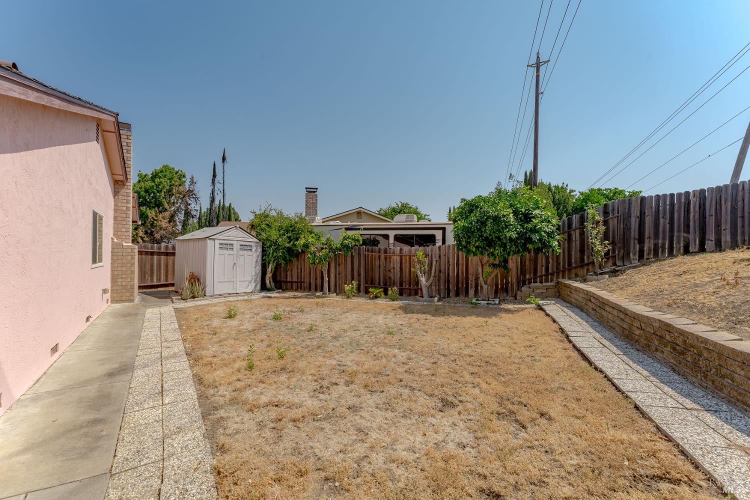 Detail Gallery Image 35 of 44 For 2049 Harte Ct, Fairfield,  CA 94533 - 4 Beds | 2 Baths