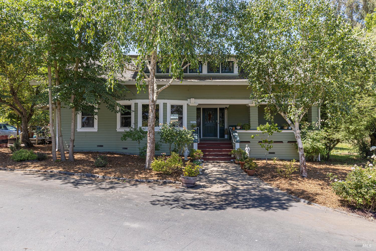 Detail Gallery Image 5 of 41 For 3803 Spring Hill Rd, Petaluma,  CA 94952 - 6 Beds | 5/1 Baths