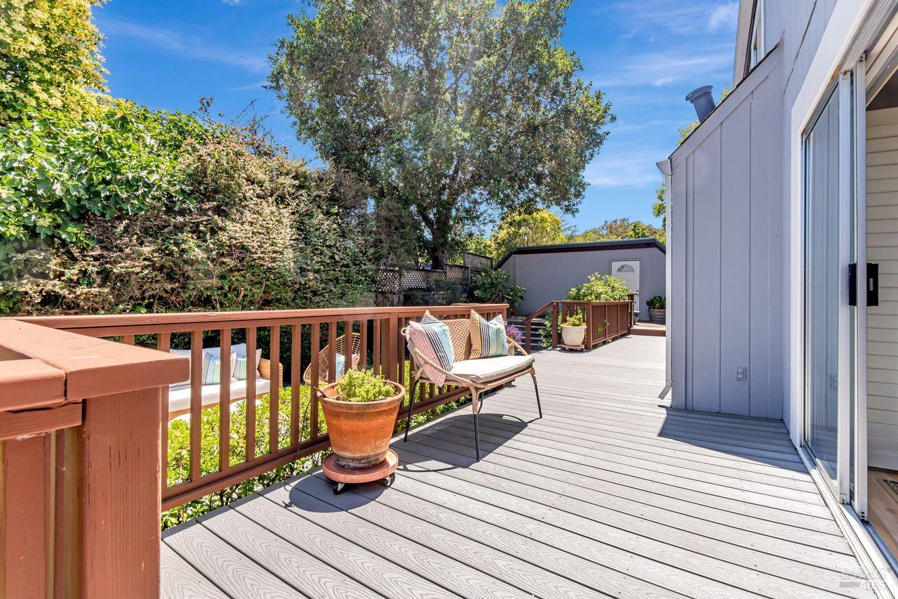 Detail Gallery Image 17 of 60 For 2541 Topaz Dr, Novato,  CA 94945 - 4 Beds | 2/1 Baths