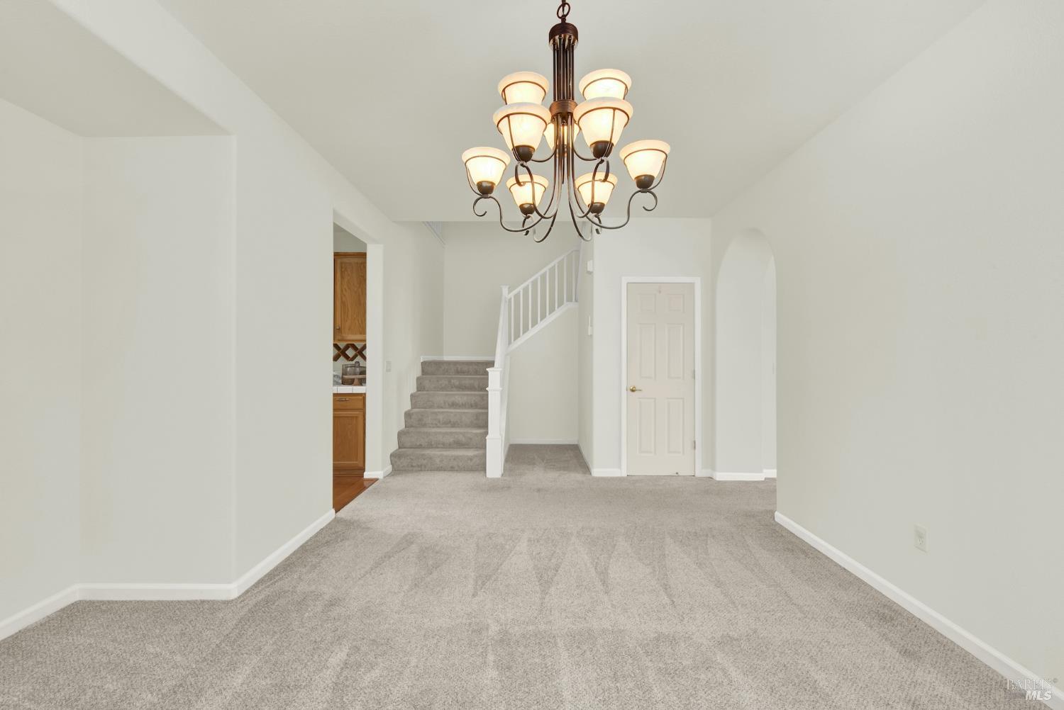 Detail Gallery Image 18 of 99 For 365 Sage Sparrow Cir, Vacaville,  CA 95687 - 6 Beds | 4 Baths