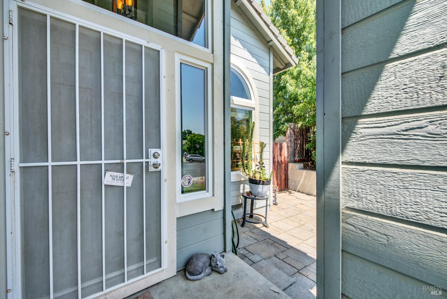 Detail Gallery Image 18 of 81 For 249 Milford Ct, Vacaville,  CA 95688 - 4 Beds | 2/1 Baths