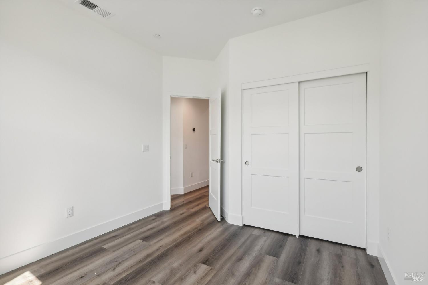 Detail Gallery Image 28 of 38 For 437 Semillion Ln, Santa Rosa,  CA 95403 - 3 Beds | 2/1 Baths