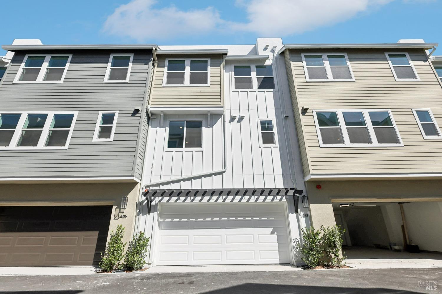 Detail Gallery Image 38 of 38 For 437 Semillion Ln, Santa Rosa,  CA 95403 - 3 Beds | 2/1 Baths