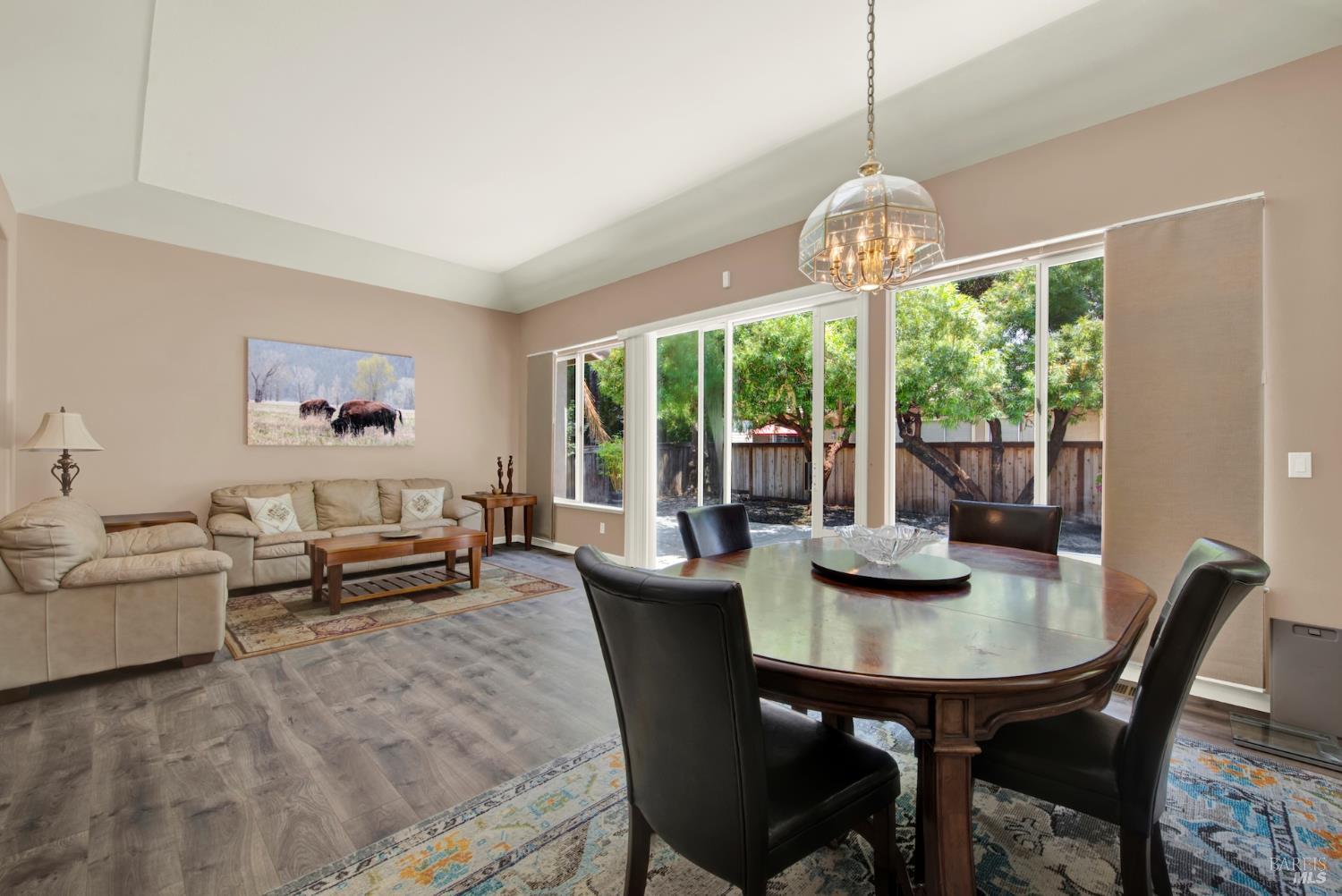 Detail Gallery Image 28 of 93 For 616 Pavilion Dr, Fairfield,  CA 94534 - 3 Beds | 2/1 Baths
