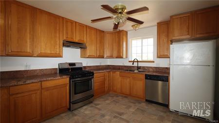 Detail Gallery Image 13 of 29 For 16141 Jessie St, Cobb,  CA 95457 - 3 Beds | 2 Baths