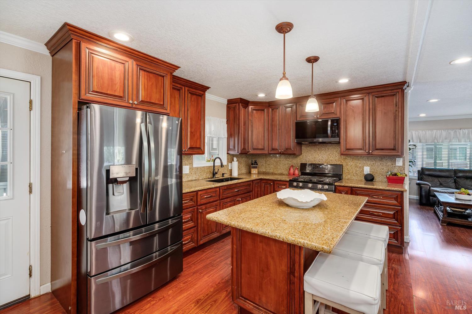 Detail Gallery Image 13 of 42 For 107 Garth St, Napa,  CA 94558 - 3 Beds | 2 Baths