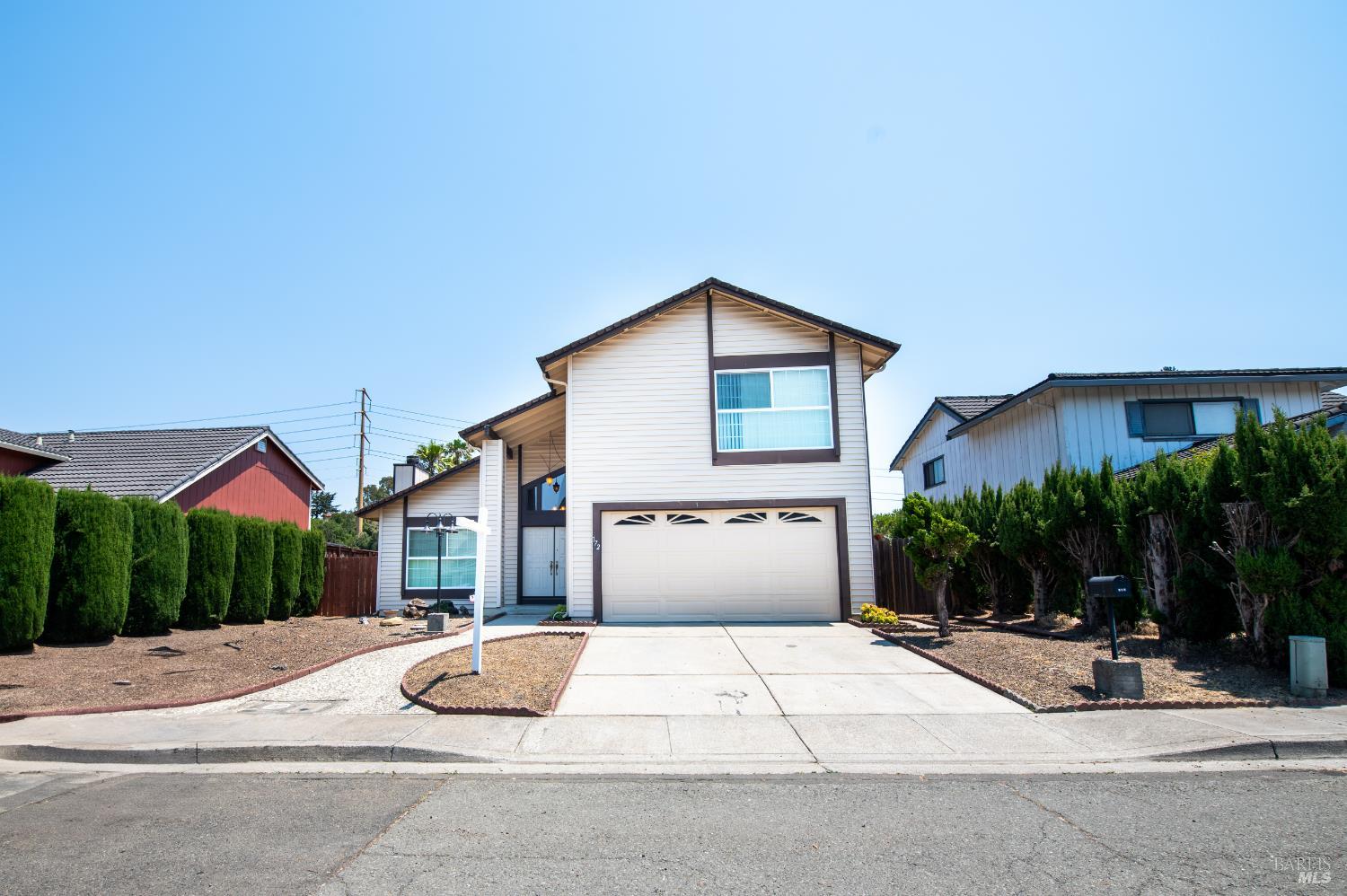 Detail Gallery Image 1 of 41 For 172 Delgado Ct, Vallejo,  CA 94591 - 4 Beds | 2/1 Baths