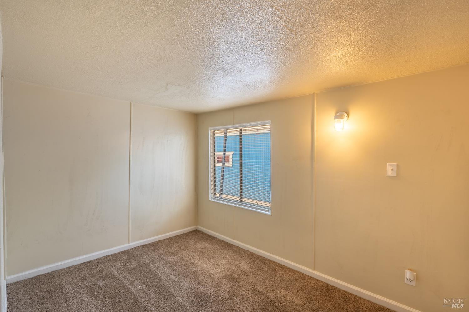 Detail Gallery Image 13 of 23 For 5575 Old Highway 53 Hwy 43, Clearlake,  CA 95422 - 2 Beds | 1/1 Baths