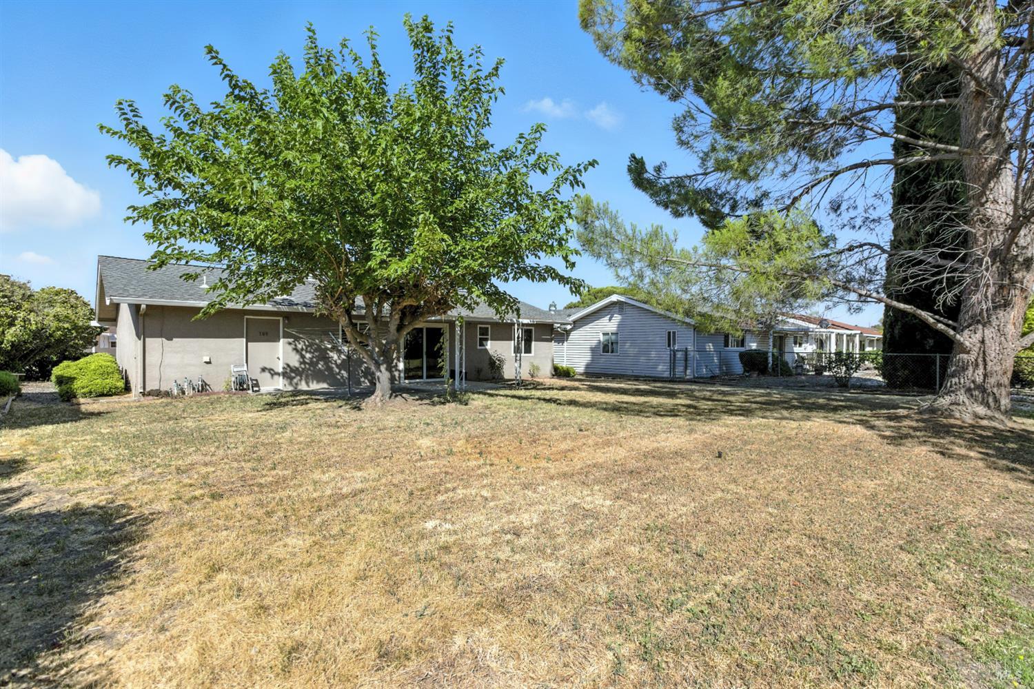 Detail Gallery Image 22 of 30 For 189 Lassen Cir, Vacaville,  CA 95687 - 2 Beds | 1 Baths