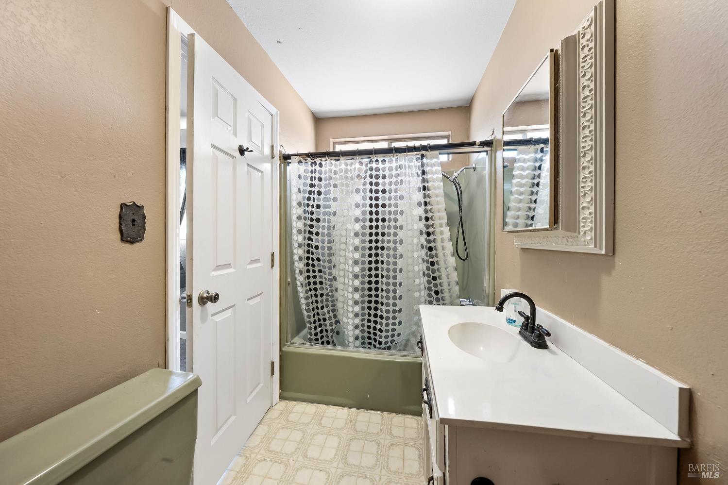 Detail Gallery Image 25 of 49 For 12902 Lakeland St, Clearlake Oaks,  CA 95423 - 4 Beds | 2/1 Baths
