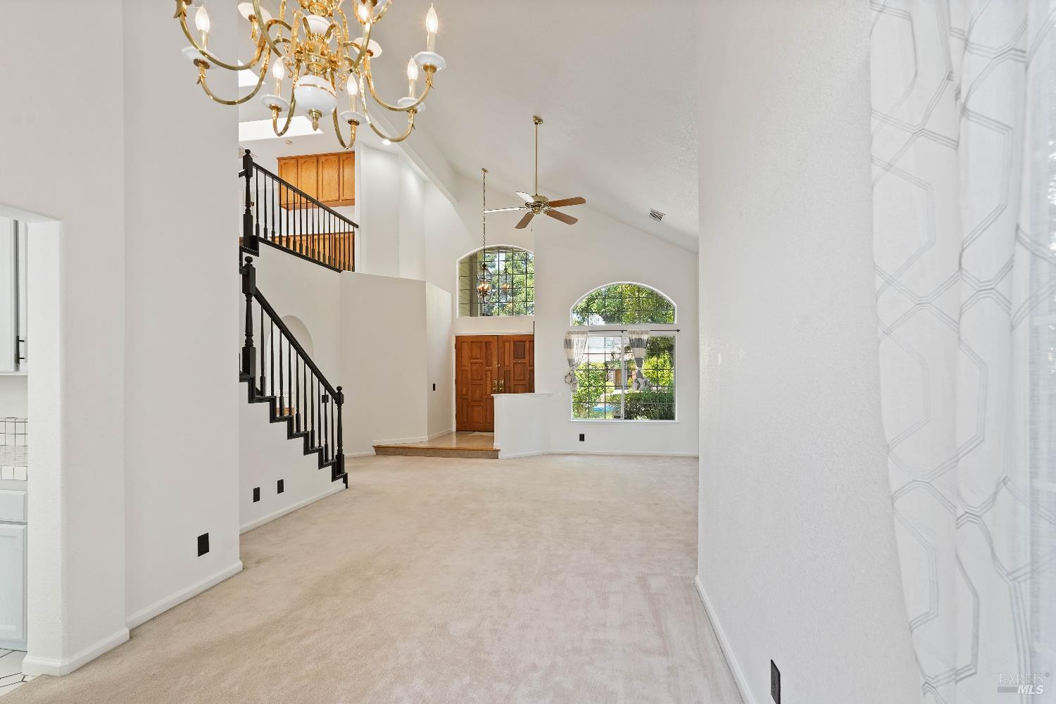Detail Gallery Image 14 of 71 For 598 Crownpointe Cir, Vacaville,  CA 95687 - 4 Beds | 3 Baths