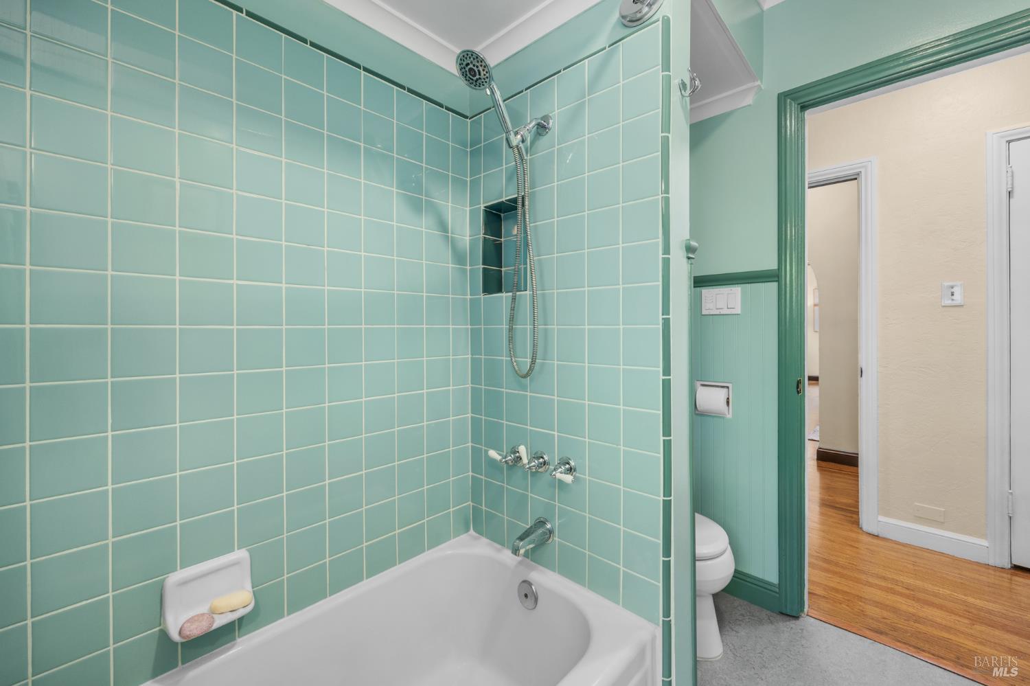 Detail Gallery Image 19 of 49 For 1219 Amador St, Vallejo,  CA 94590 - 3 Beds | 2/1 Baths