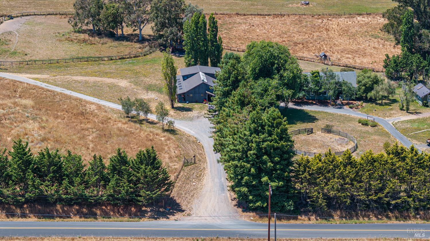 Detail Gallery Image 34 of 41 For 3803 Spring Hill Rd, Petaluma,  CA 94952 - 6 Beds | 5/1 Baths