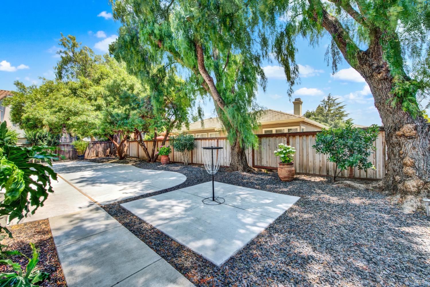 Detail Gallery Image 80 of 93 For 616 Pavilion Dr, Fairfield,  CA 94534 - 3 Beds | 2/1 Baths
