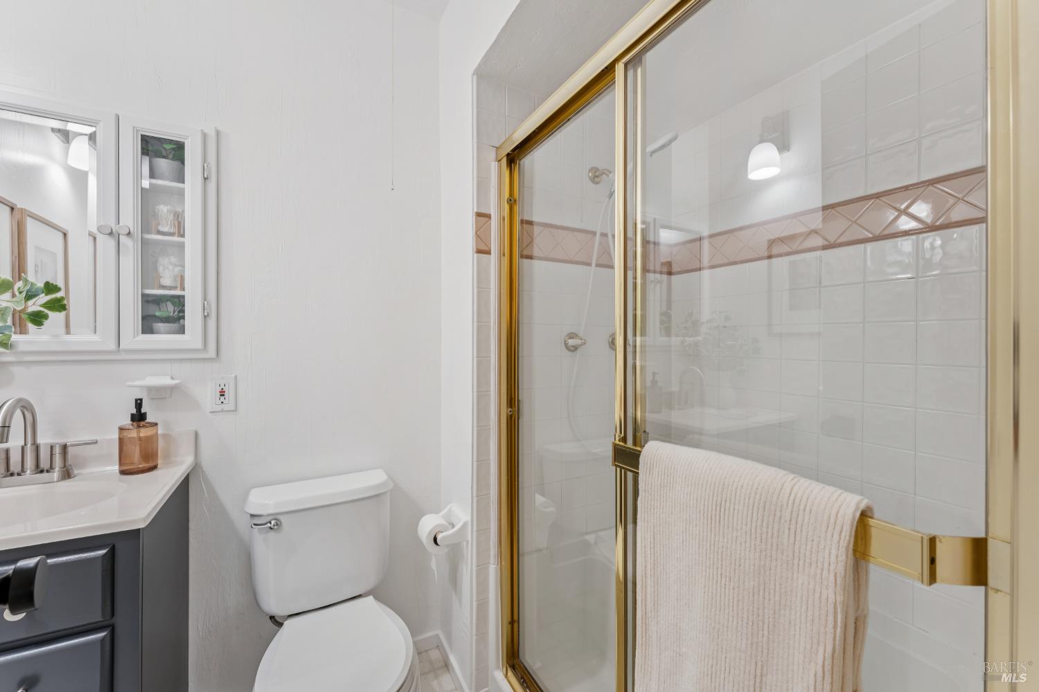 Detail Gallery Image 27 of 39 For 6 Coleridge Dr, Mill Valley,  CA 94941 - 3 Beds | 2/1 Baths