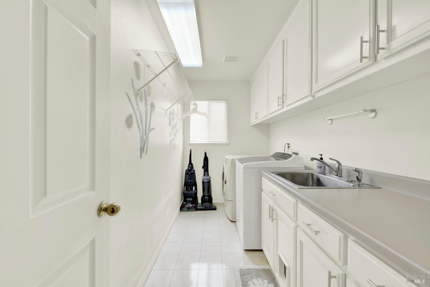 Detail Gallery Image 70 of 93 For 616 Pavilion Dr, Fairfield,  CA 94534 - 3 Beds | 2/1 Baths