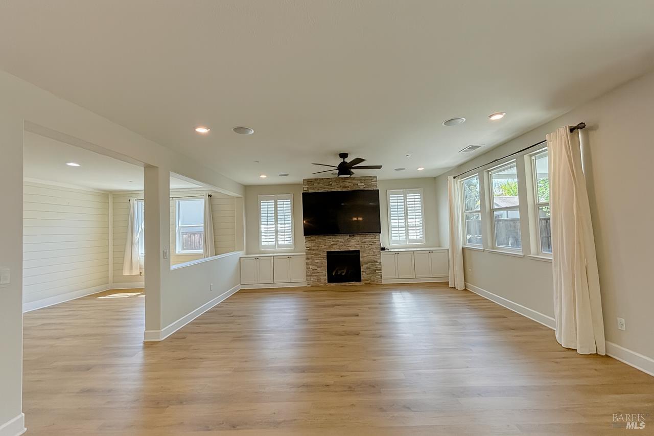 Detail Gallery Image 21 of 39 For 149 Shubin Way, Vacaville,  CA 95687 - 4 Beds | 2/1 Baths