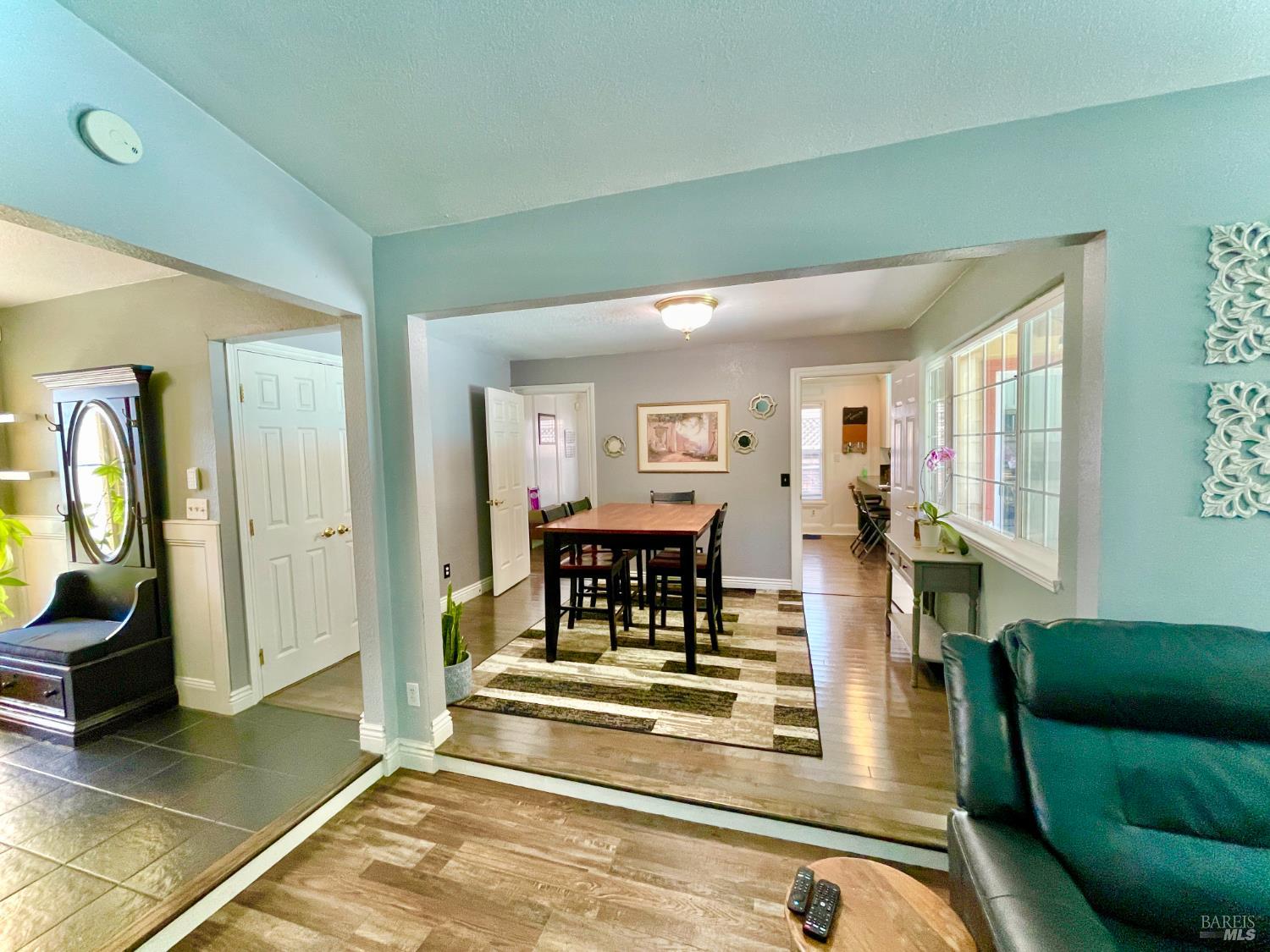 Detail Gallery Image 13 of 46 For 6194 San Gabriel Pl, Rohnert Park,  CA 94928 - 4 Beds | 2 Baths