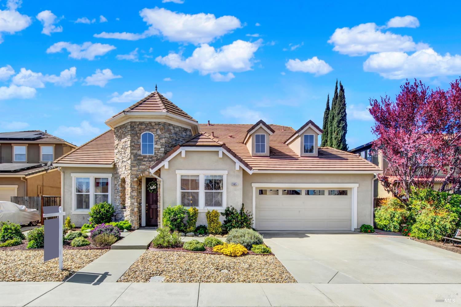 Detail Gallery Image 4 of 99 For 365 Sage Sparrow Cir, Vacaville,  CA 95687 - 6 Beds | 4 Baths