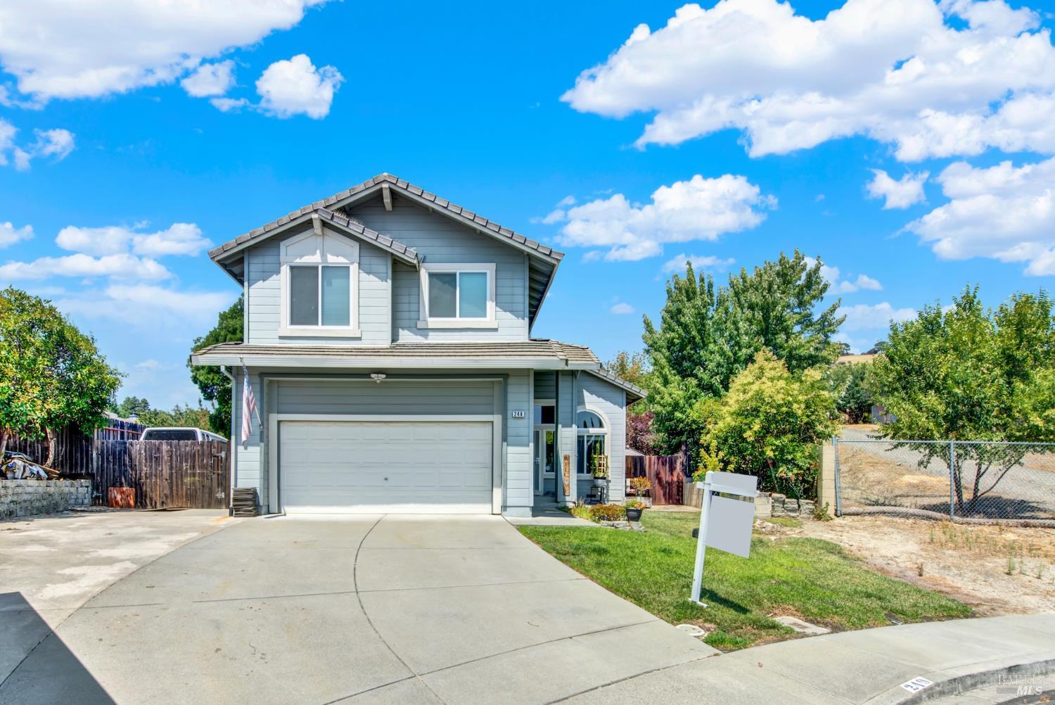 Detail Gallery Image 8 of 81 For 249 Milford Ct, Vacaville,  CA 95688 - 4 Beds | 2/1 Baths