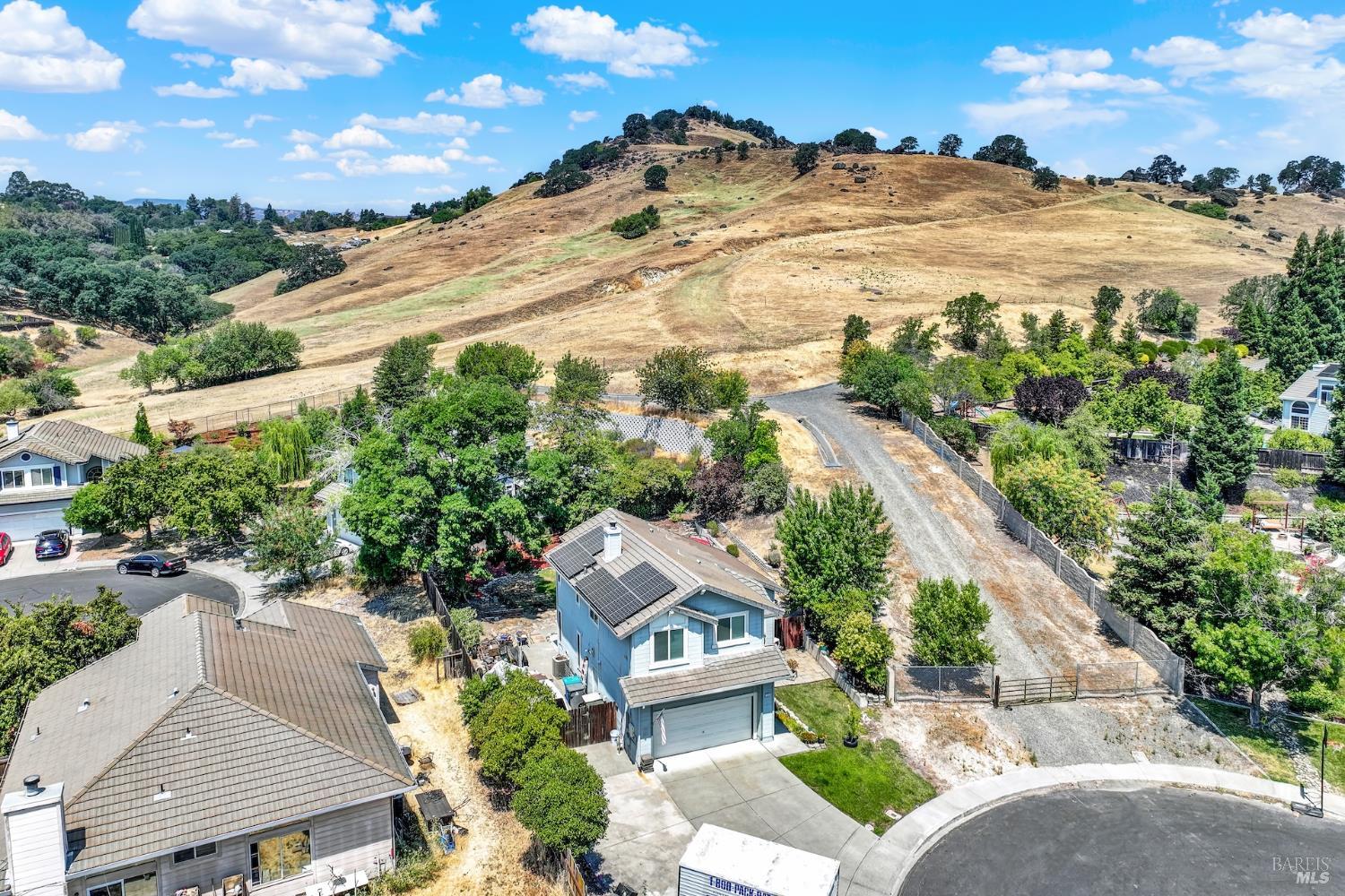 Detail Gallery Image 4 of 81 For 249 Milford Ct, Vacaville,  CA 95688 - 4 Beds | 2/1 Baths