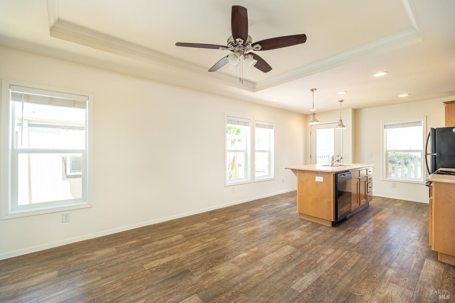 Detail Gallery Image 6 of 16 For 61 Romani Ct, Santa Rosa,  CA 95407 - 1 Beds | 1 Baths