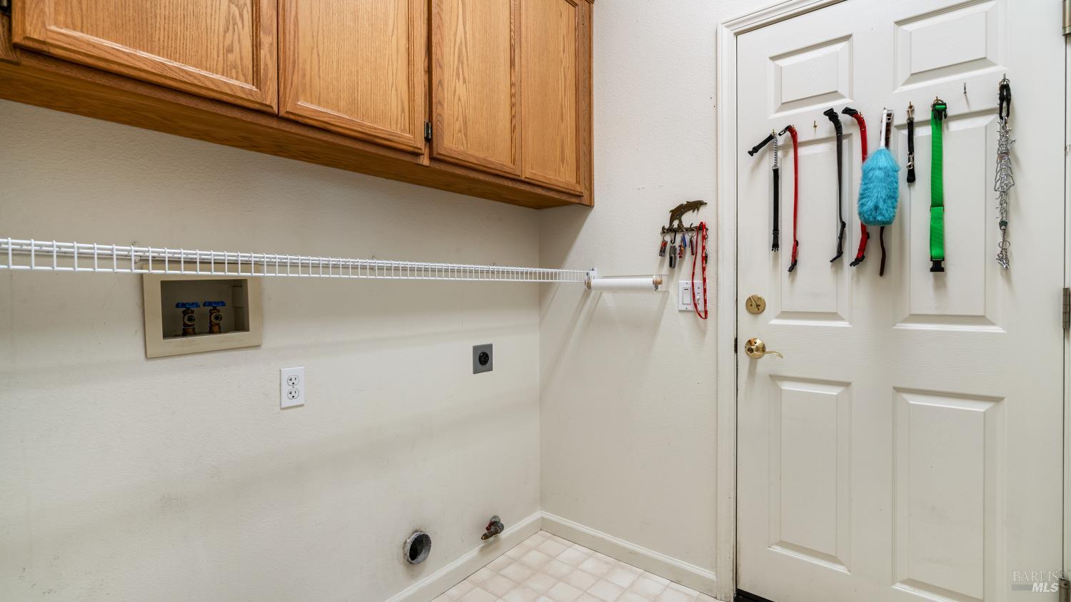 Detail Gallery Image 23 of 54 For 15 Wedgewood Ct, Petaluma,  CA 94954 - 4 Beds | 3 Baths