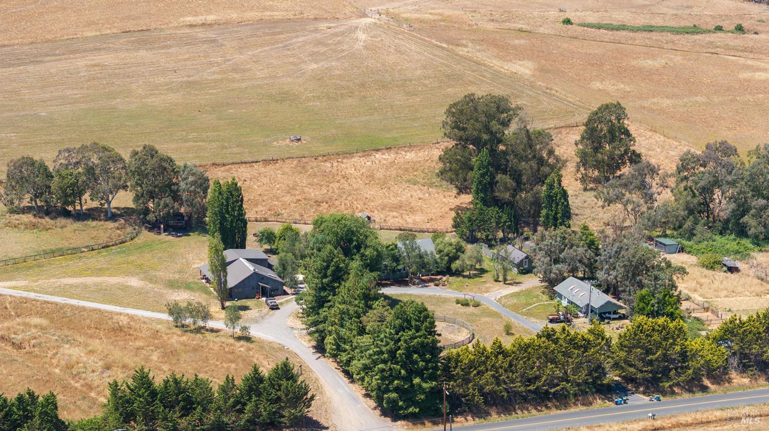 Detail Gallery Image 20 of 41 For 3803 Spring Hill Rd, Petaluma,  CA 94952 - 6 Beds | 5/1 Baths