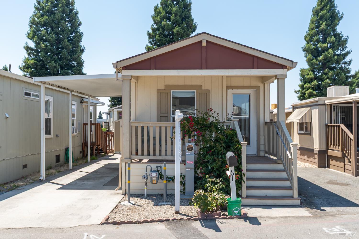 Detail Gallery Image 1 of 16 For 61 Romani Ct, Santa Rosa,  CA 95407 - 1 Beds | 1 Baths