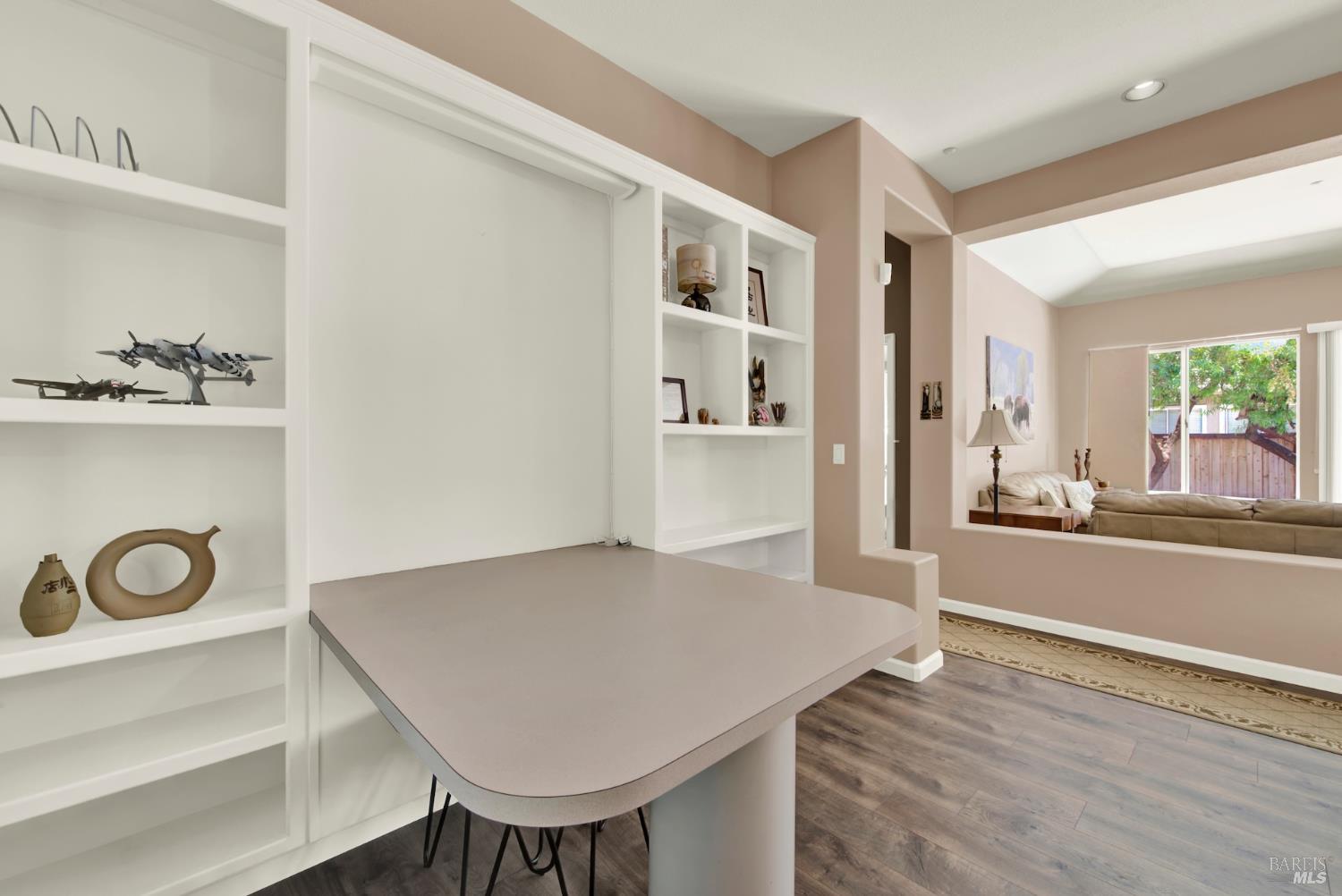 Detail Gallery Image 33 of 93 For 616 Pavilion Dr, Fairfield,  CA 94534 - 3 Beds | 2/1 Baths