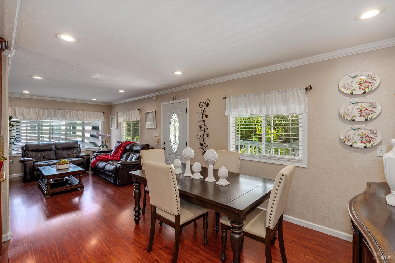 Detail Gallery Image 15 of 42 For 107 Garth St, Napa,  CA 94558 - 3 Beds | 2 Baths