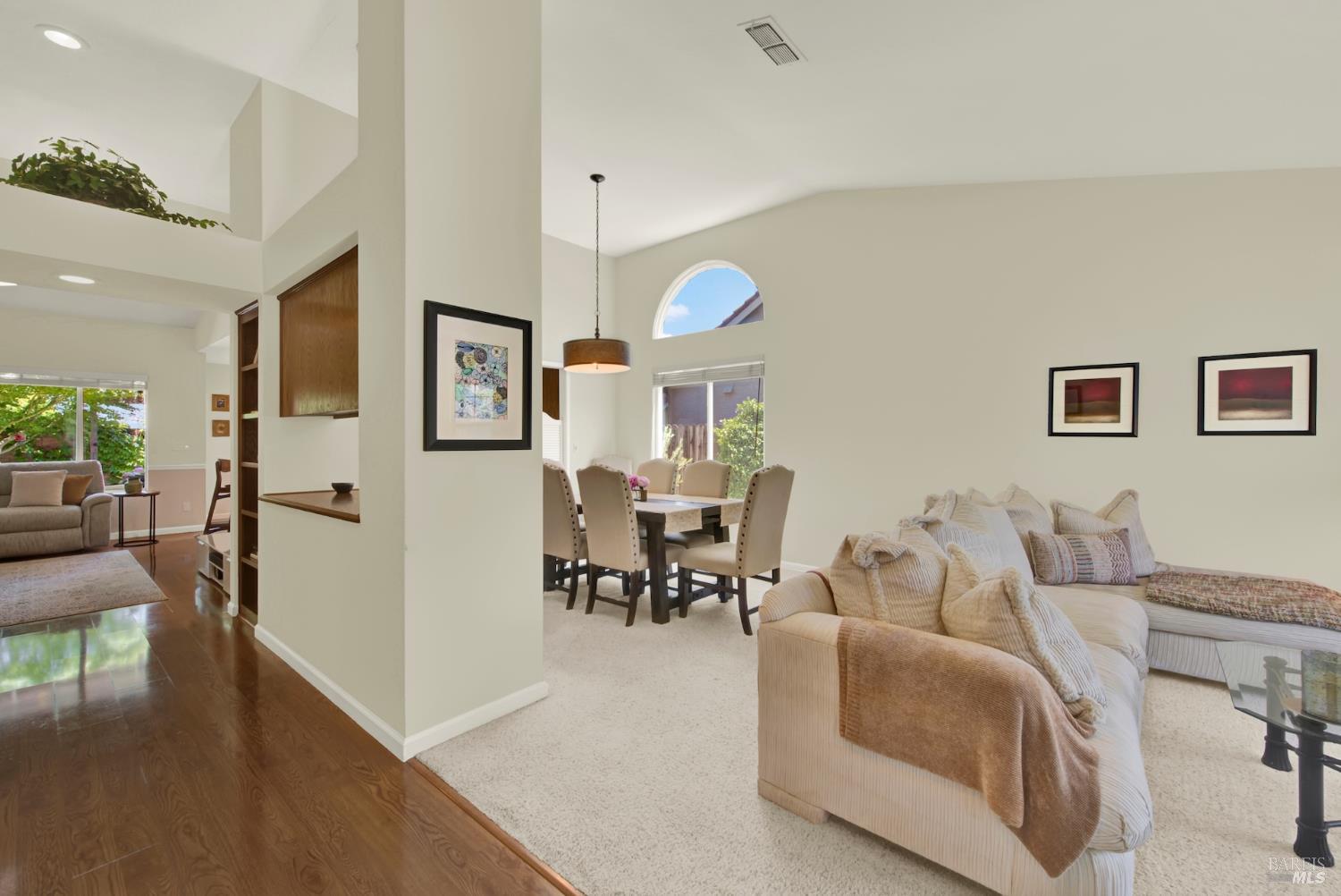 Detail Gallery Image 6 of 63 For 231 Ballindine Dr, Vacaville,  CA 95688 - 4 Beds | 2 Baths