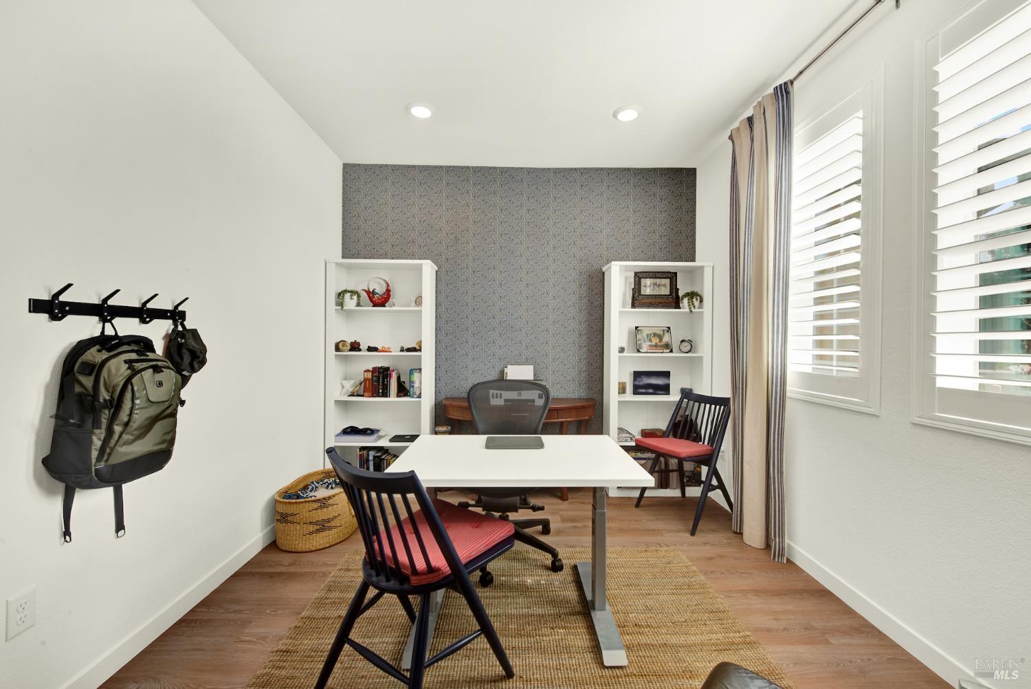 Detail Gallery Image 9 of 73 For 570 Wildflower Ct, Dixon,  CA 95620 - 3 Beds | 2 Baths