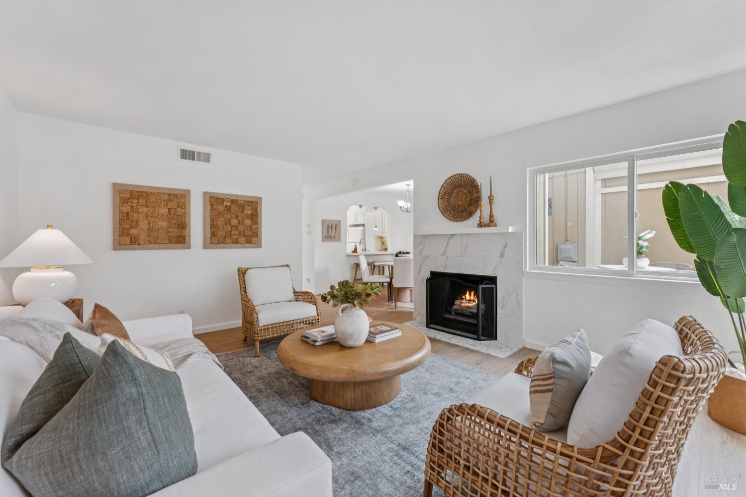 Detail Gallery Image 5 of 39 For 6 Coleridge Dr, Mill Valley,  CA 94941 - 3 Beds | 2/1 Baths