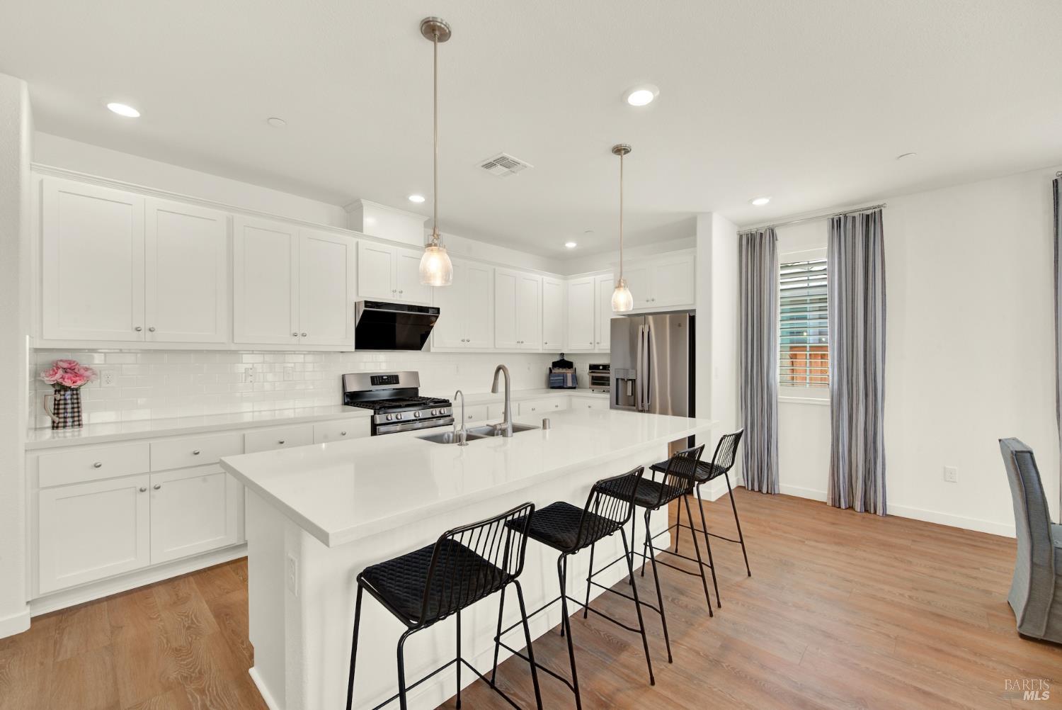 Detail Gallery Image 48 of 73 For 570 Wildflower Ct, Dixon,  CA 95620 - 3 Beds | 2 Baths
