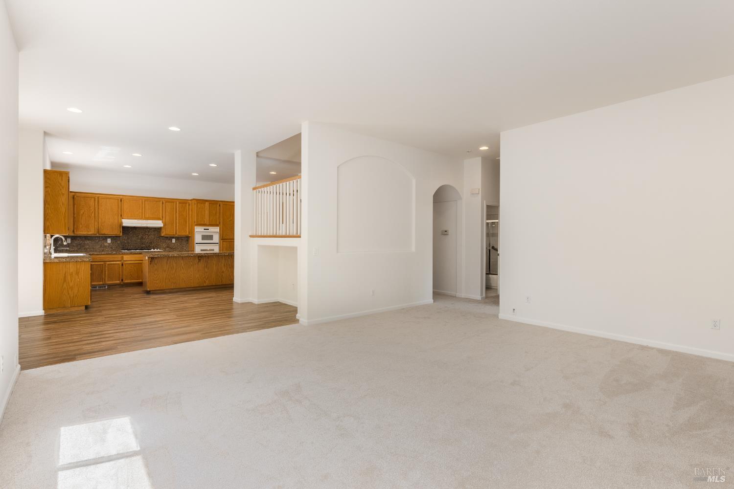 Detail Gallery Image 9 of 36 For 5795 Desoto Dr, Santa Rosa,  CA 95409 - 4 Beds | 3 Baths