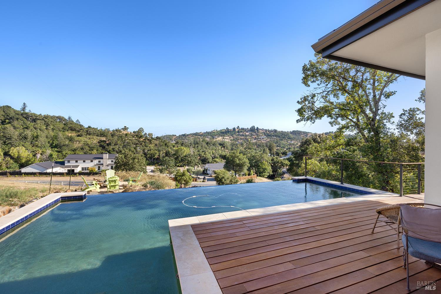 Detail Gallery Image 65 of 93 For 5044 Linda Ln, Santa Rosa,  CA 95404 - 3 Beds | 3/1 Baths